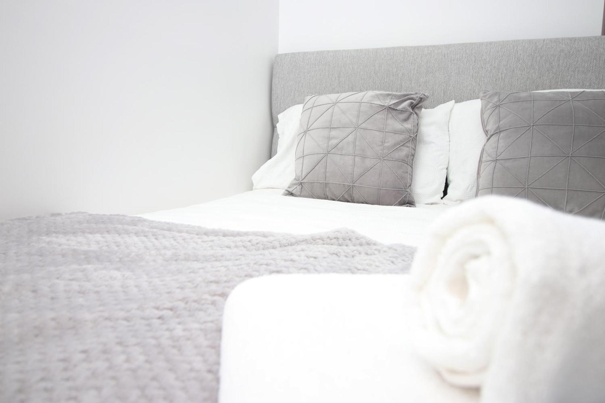 Modern Guesthouse, Fast Wi-Fi, Street Free Parking, Central, Fully Equipped Cardiff Eksteriør bilde